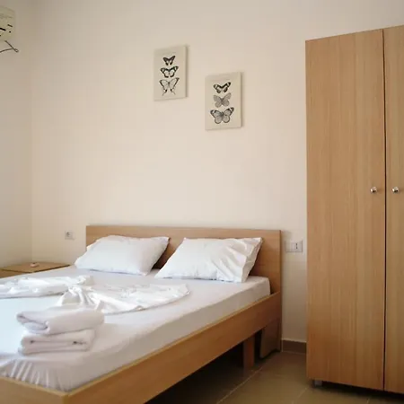 게스트하우스 Elite 2 Kosta 3*